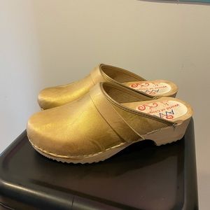 AM-Toffeln Wooden Clogs Euro 41